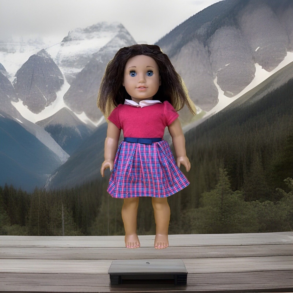 American Girl Doll with Short Brown‎ Hair, Blue Eyes wearing Pink Outfit 18"
